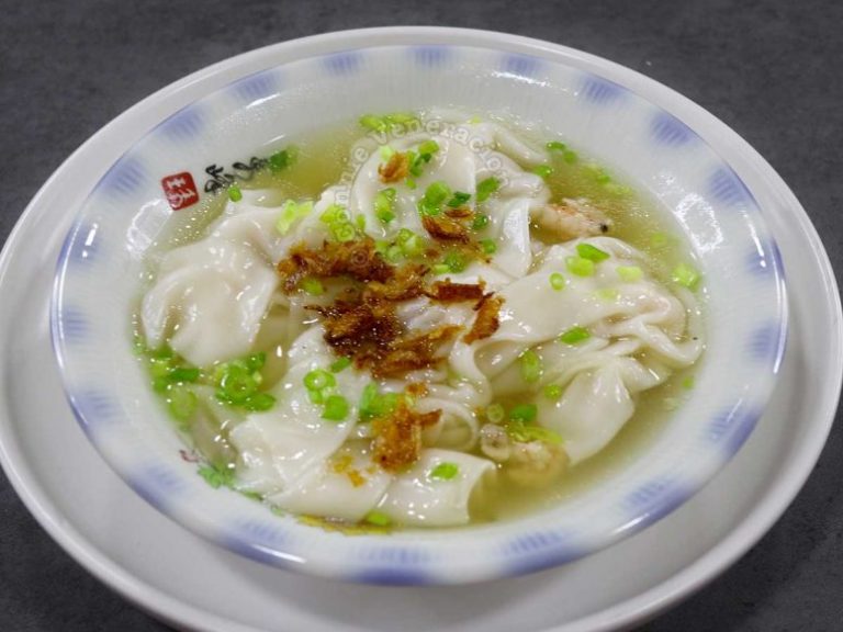 How To Cook The Best Molo Soup | Eat Like Pinoy